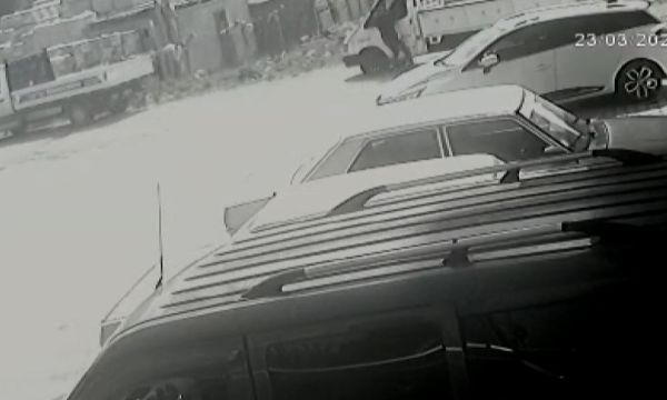 Kamyoneti durdurup ateş etti... 